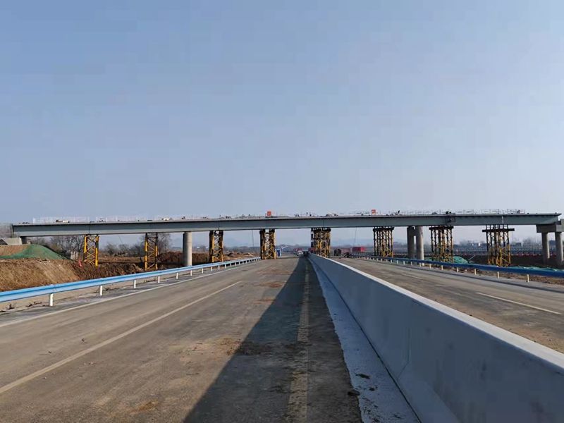 Steel box girder project of Yongxing interchange main line bridge of Shangluo Expressway Section 6 o&hellip;