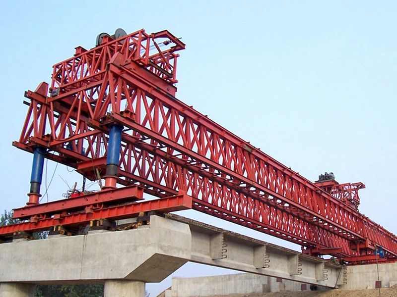 Shandong Road and Bridge — JQJ200t bridge erecting machine