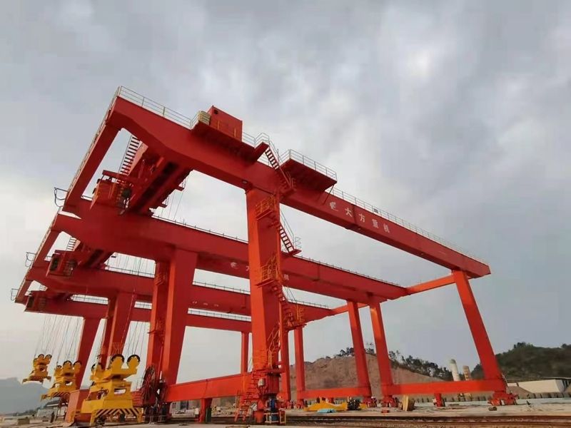 China Railway Electrification Bureau Group – GJM40.5t container gantry crane