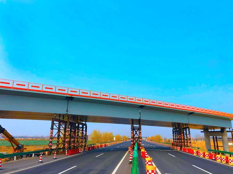 Henan Xinxiang Highway and Bridge Construction Co., Ltd. New Hebao Expressway Interchange Steel Box &hellip;