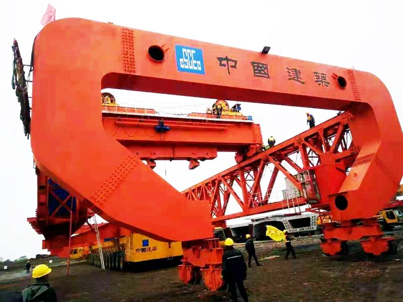 China Construction Sixth Engineering Bureau — TLJ 900t girder lifting machine