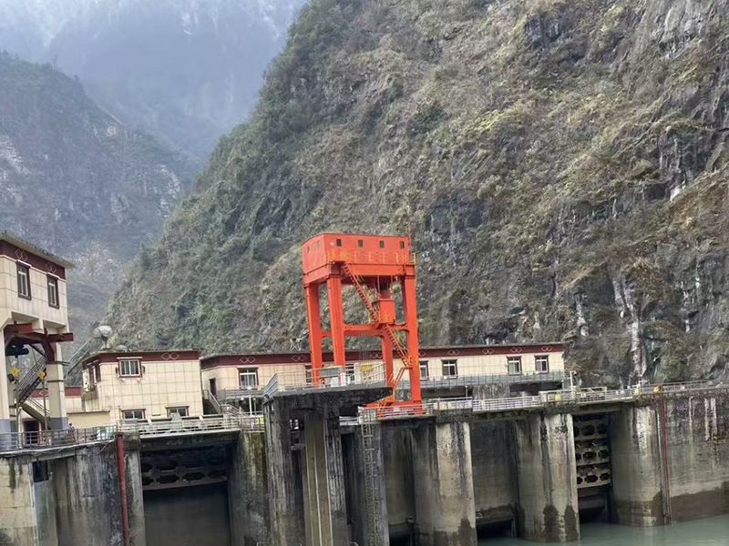 MG100t-5m Gate Hoist